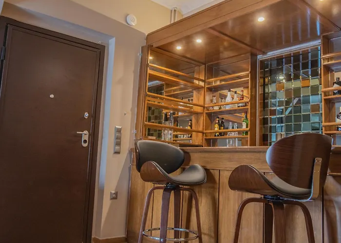 Urban Oasis, Stylish Short Stay Apartment In Piraeus Center
